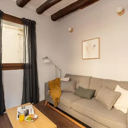 Apartment El Born Design *